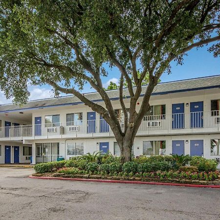 Motel 6-Conroe, Tx エクステリア 写真