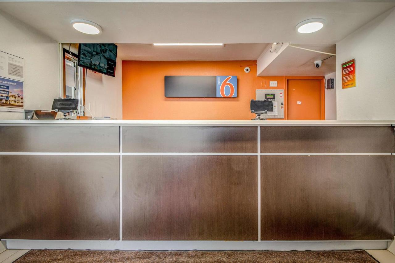 Motel 6-Conroe, Tx エクステリア 写真