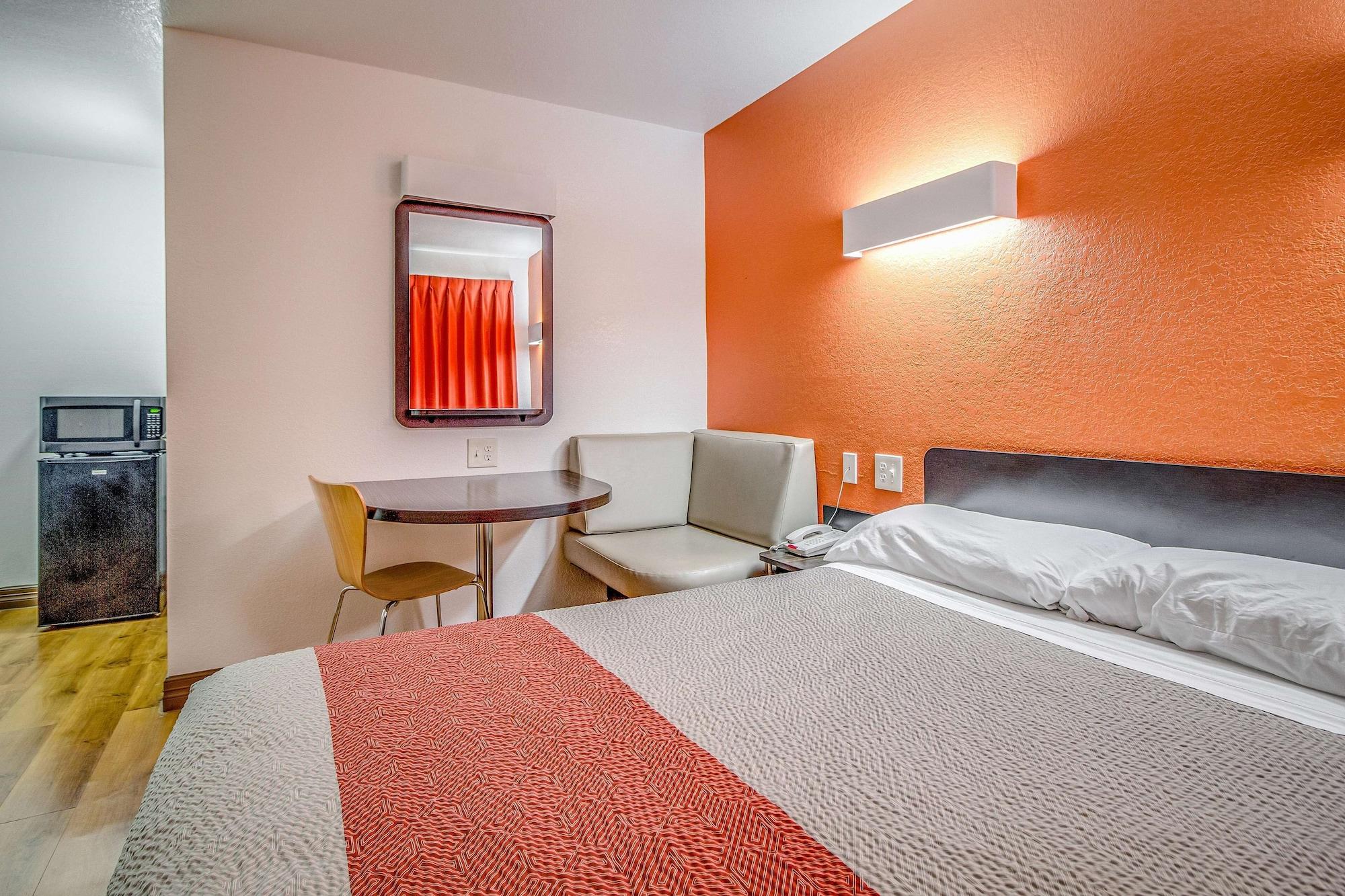 Motel 6-Conroe, Tx エクステリア 写真